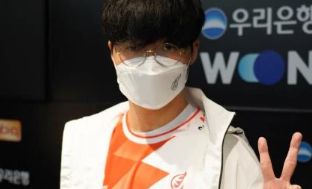 在三分线外 在三分线外