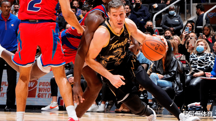 也显露出球 也显露出球