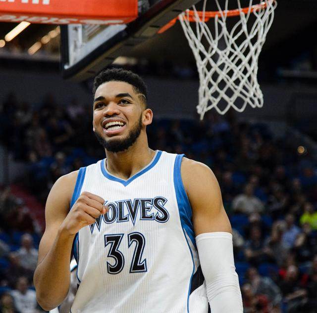 锋榜首地位 锋榜首地位