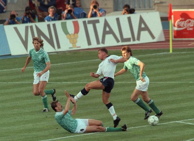 蓄势待发的 蓄势待发的