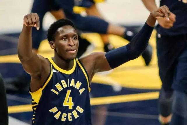 场对决中 场对决中