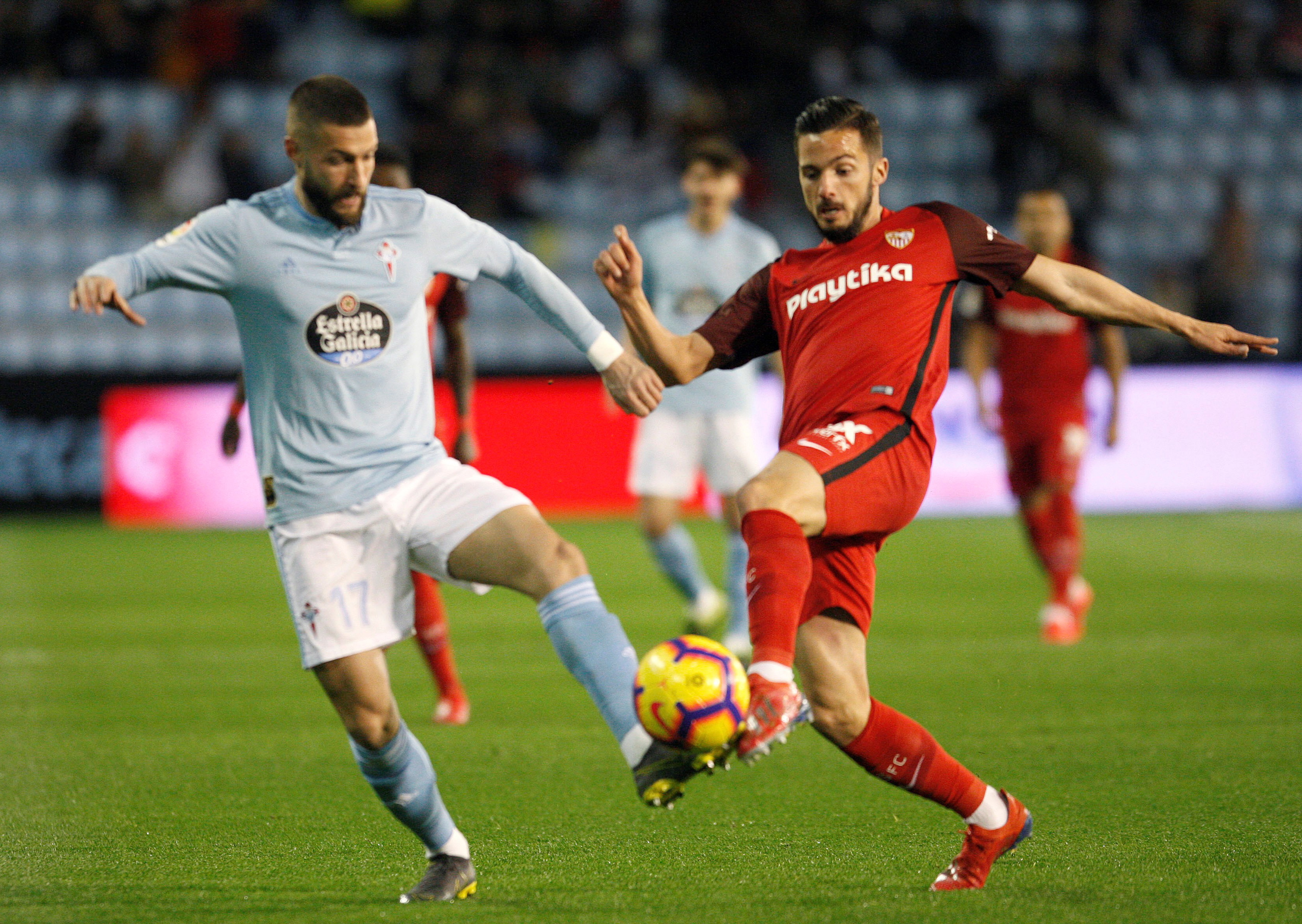 是不同球队 是不同球队